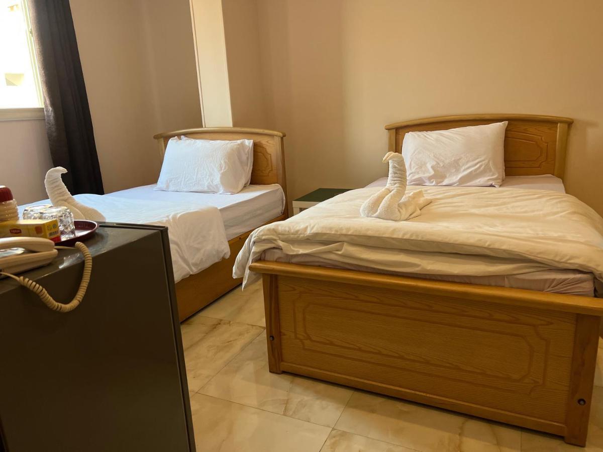 Grand Pyramids View Hotel Cairo Exterior foto